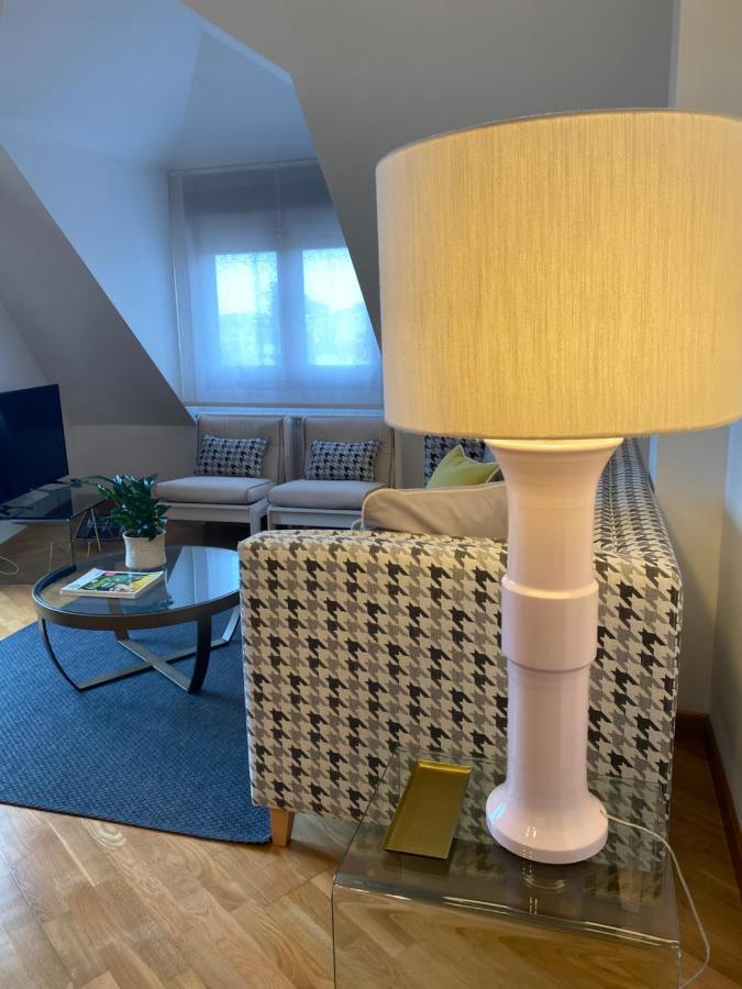 Apartamento Boutique Con Terraza Y Vistas Al Mar. Porto Vilanova ビラノーバ・デ・アロウサ エクステリア 写真